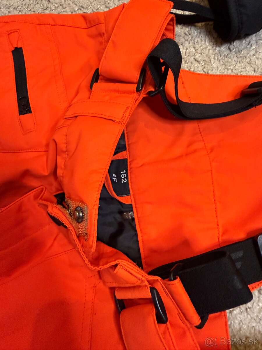 4F Chlapčenská lyžiarska súprava - 4