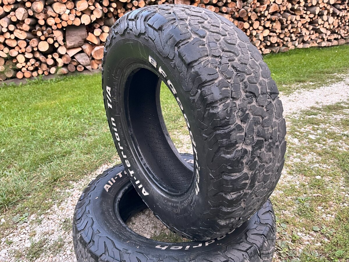 Gumy 235/70 R16 - 4