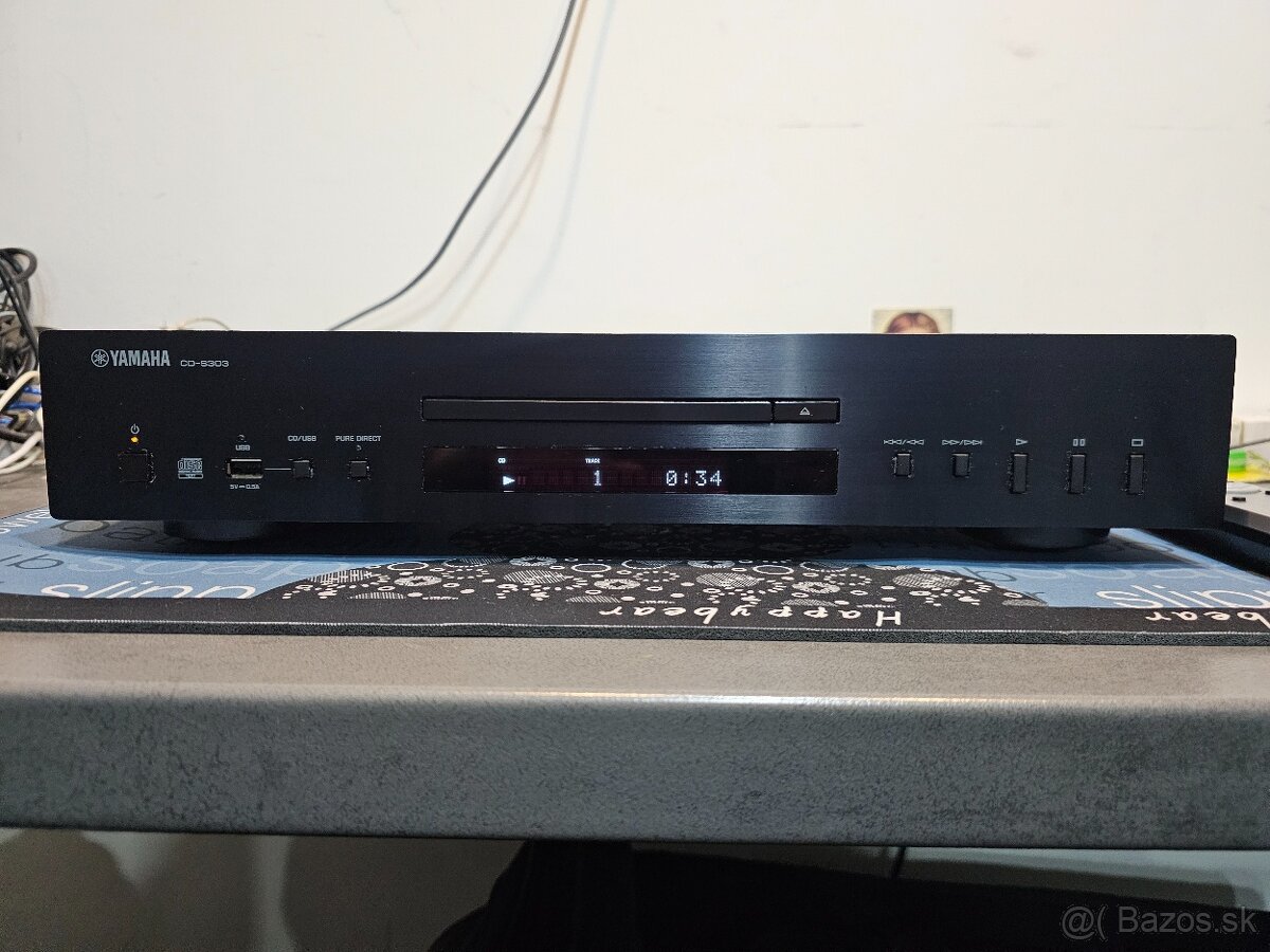 Yamaha CD-303 Top stav - 4