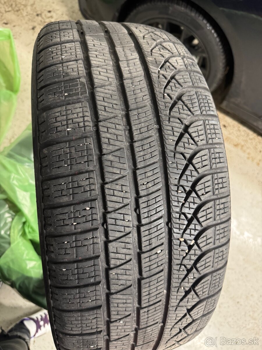 Predám zimné pneumatiky 245/45 R19 - 4