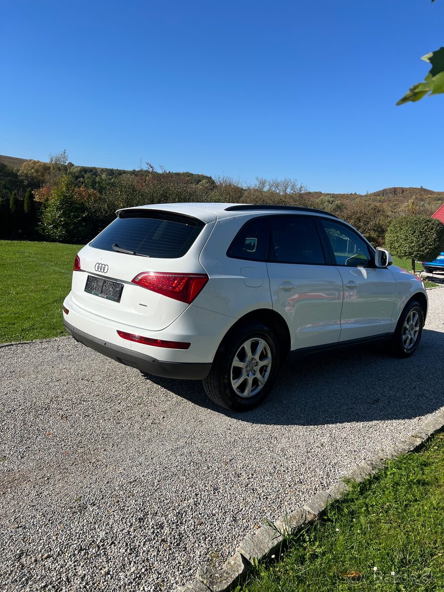 AUDI Q5 2,0 TDI QUATTRO - 4