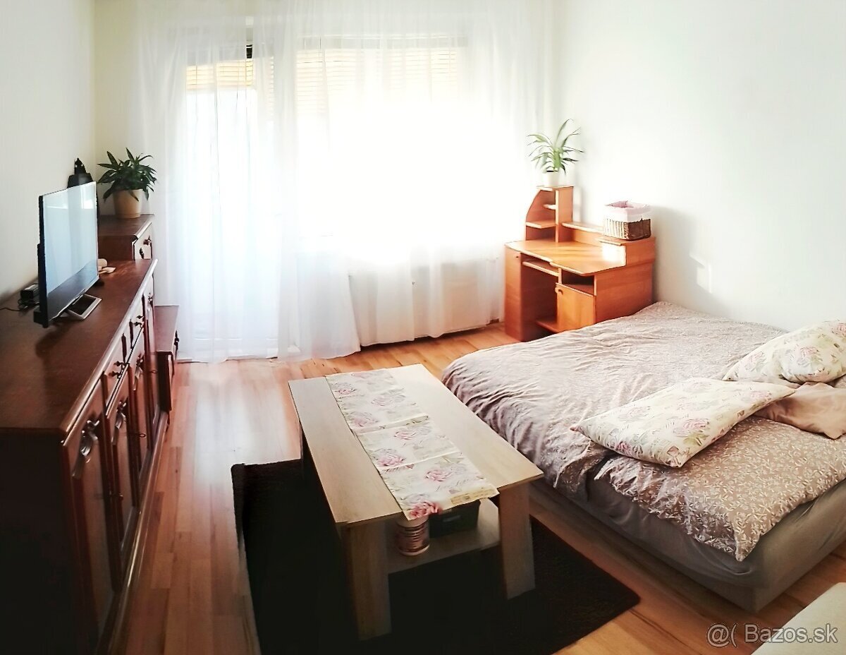 1-izbovy byt 37m2 pri OC Aupark s loggiou - 4