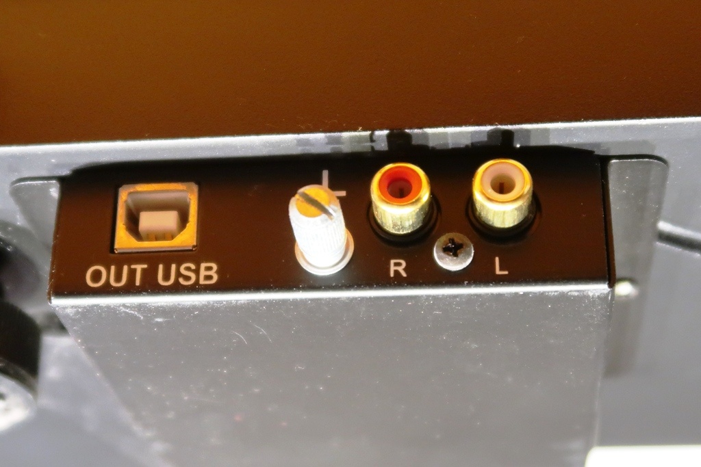 Predám gramofon Pro-Ject Debut III/Phono USB - 4