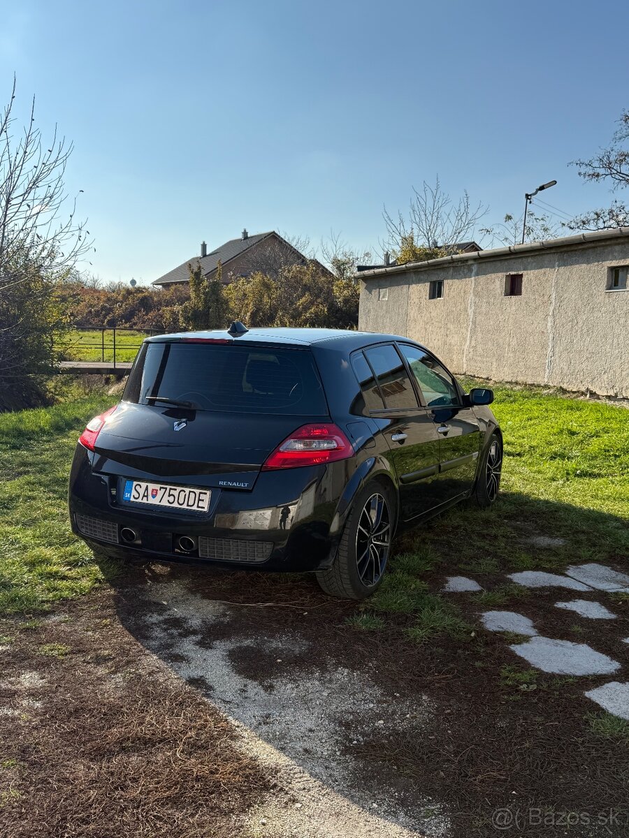 Renault Megane 2 GT RS Look - 4