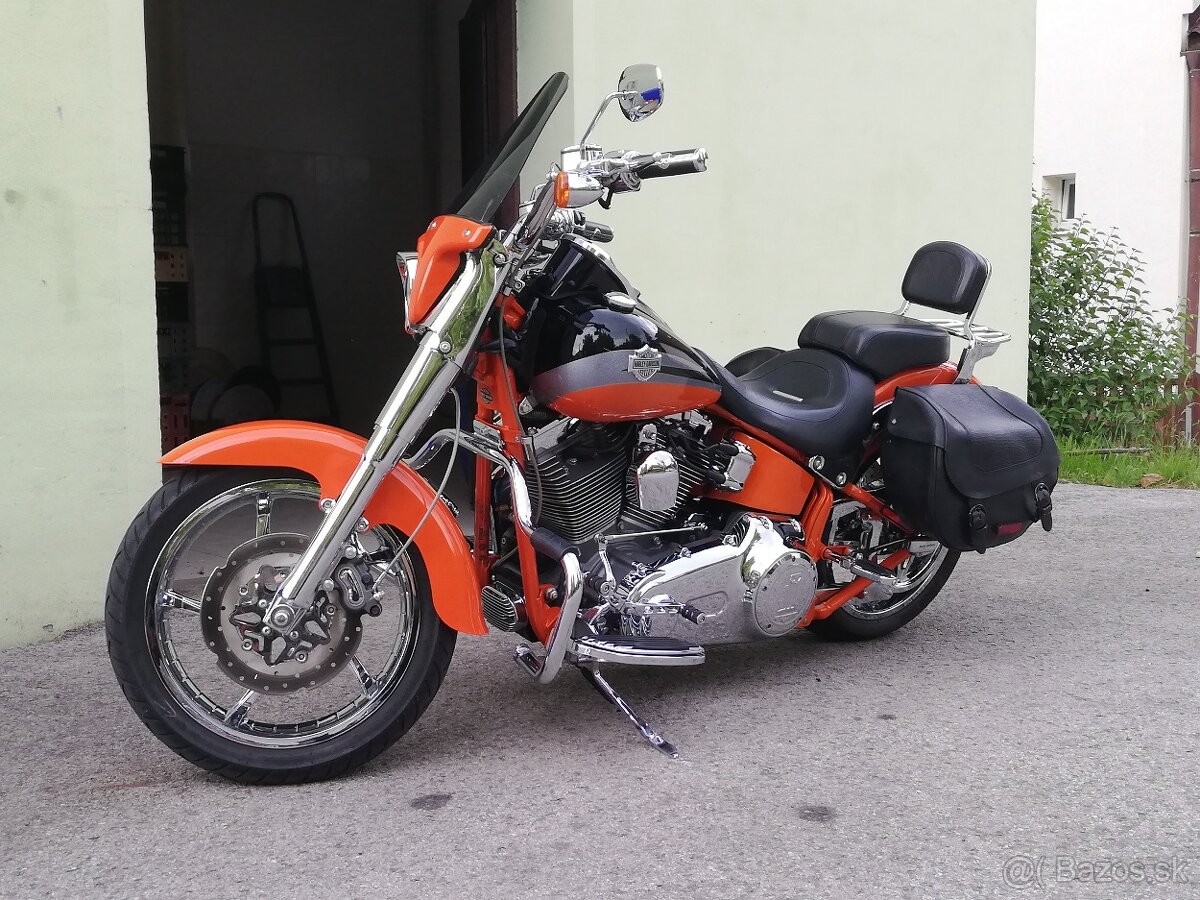Harley Davidson CVO Softail Convertible - 4