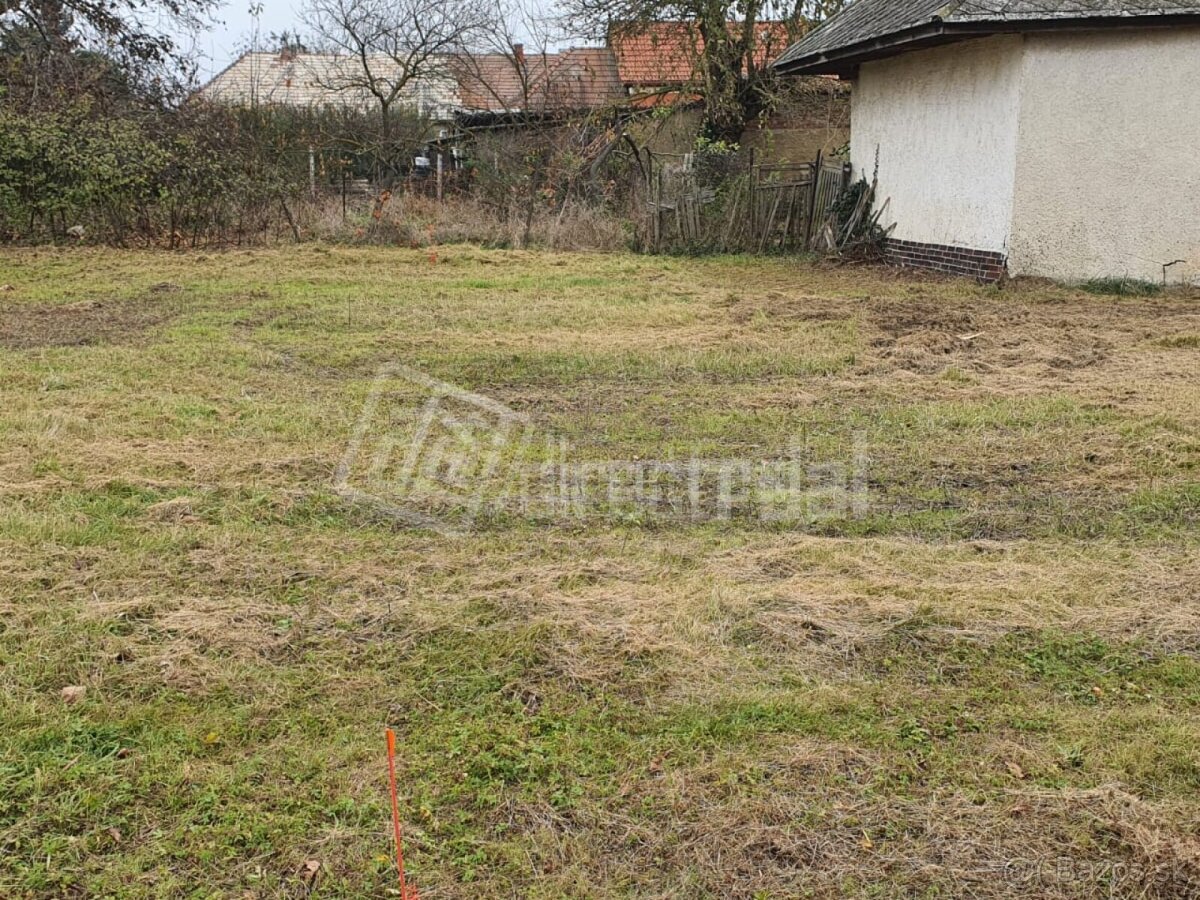 Predaj - pre rodinné domy - Rovinatý pozemok pre výsta… - 4
