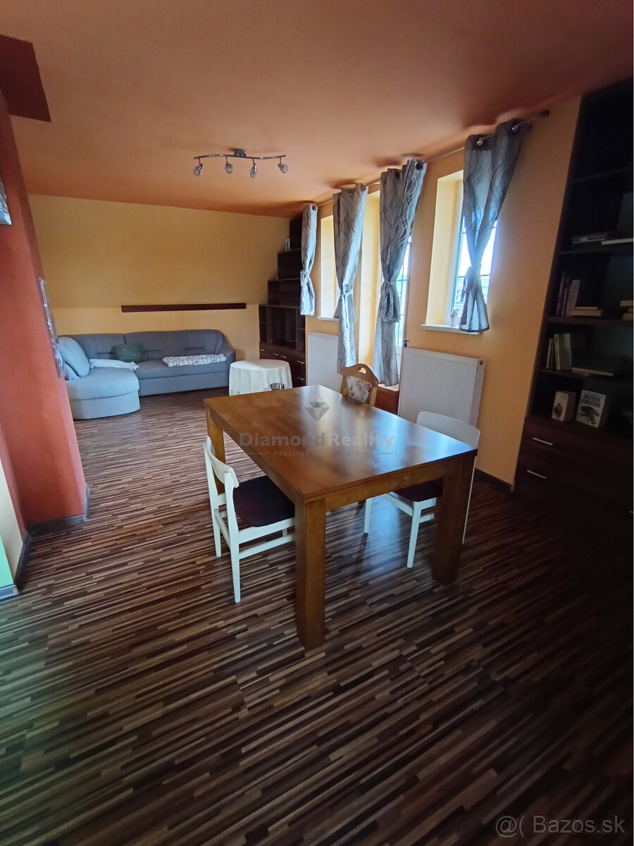 Na predaj rodinný dom pre veľkú rodinu v malebnej obci Výčap - 4