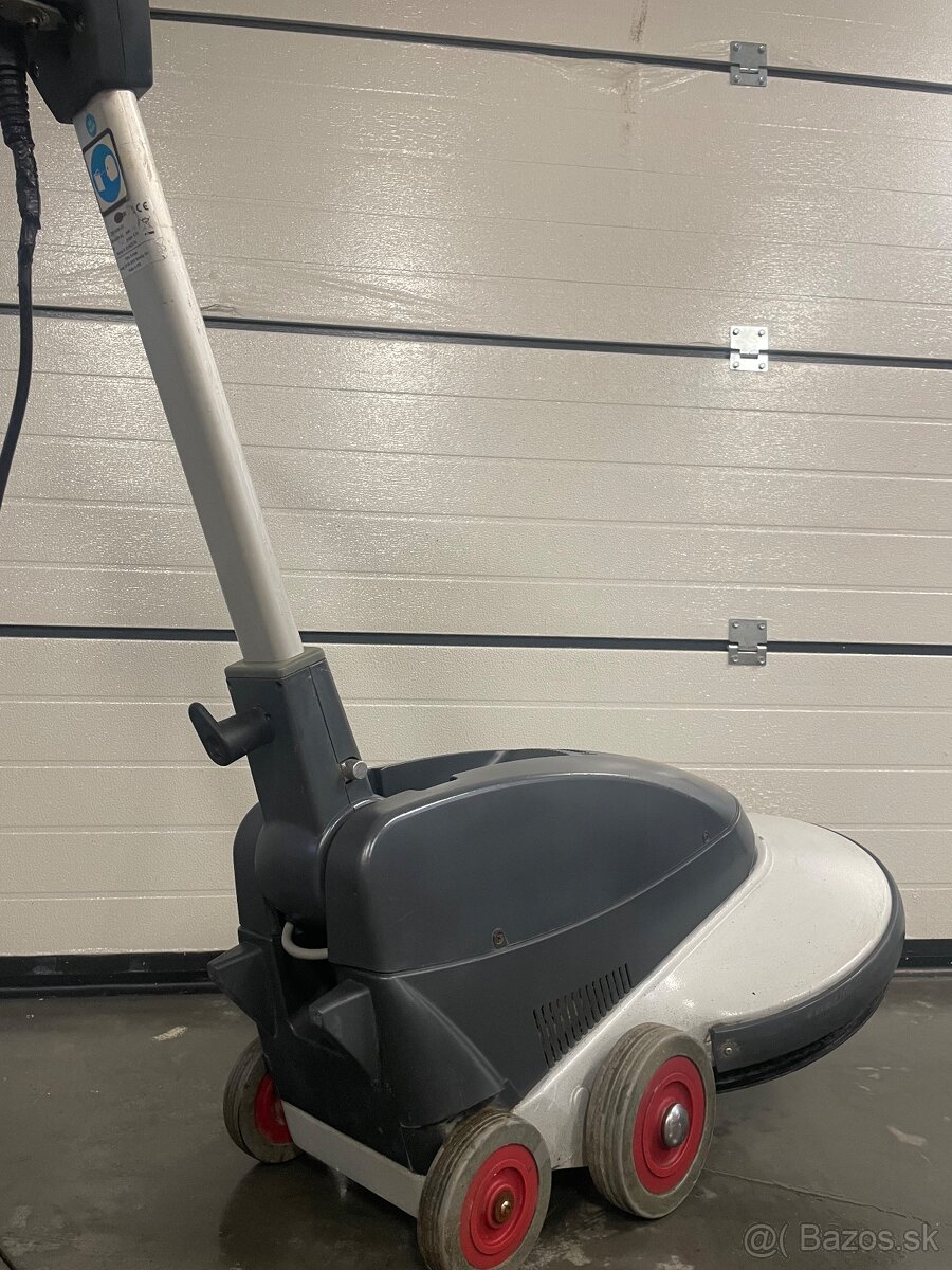 NILFISK VIPER 1500 vysokorýchlostná leštička, brúska a čisti - 4