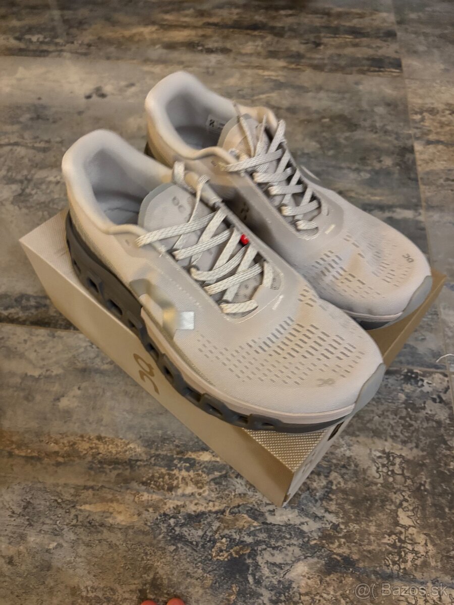 Tenisky ON Cloud - 4