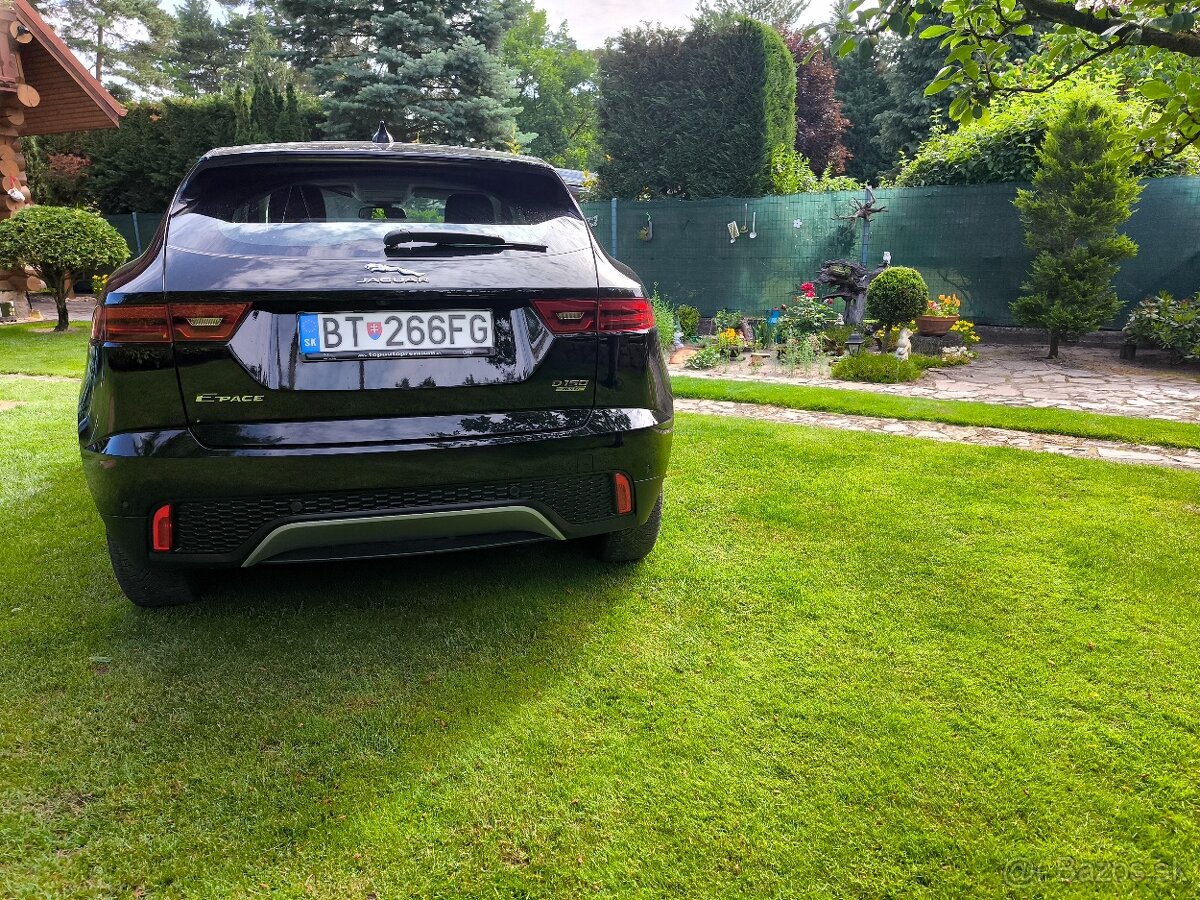 Predám JAGUÁR E-Pace 2.0 I4 Standard AWD A/T - 4