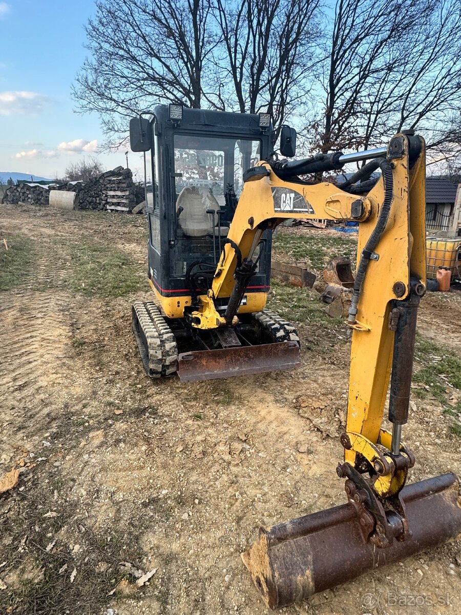 Predám cat 301.8 - 4