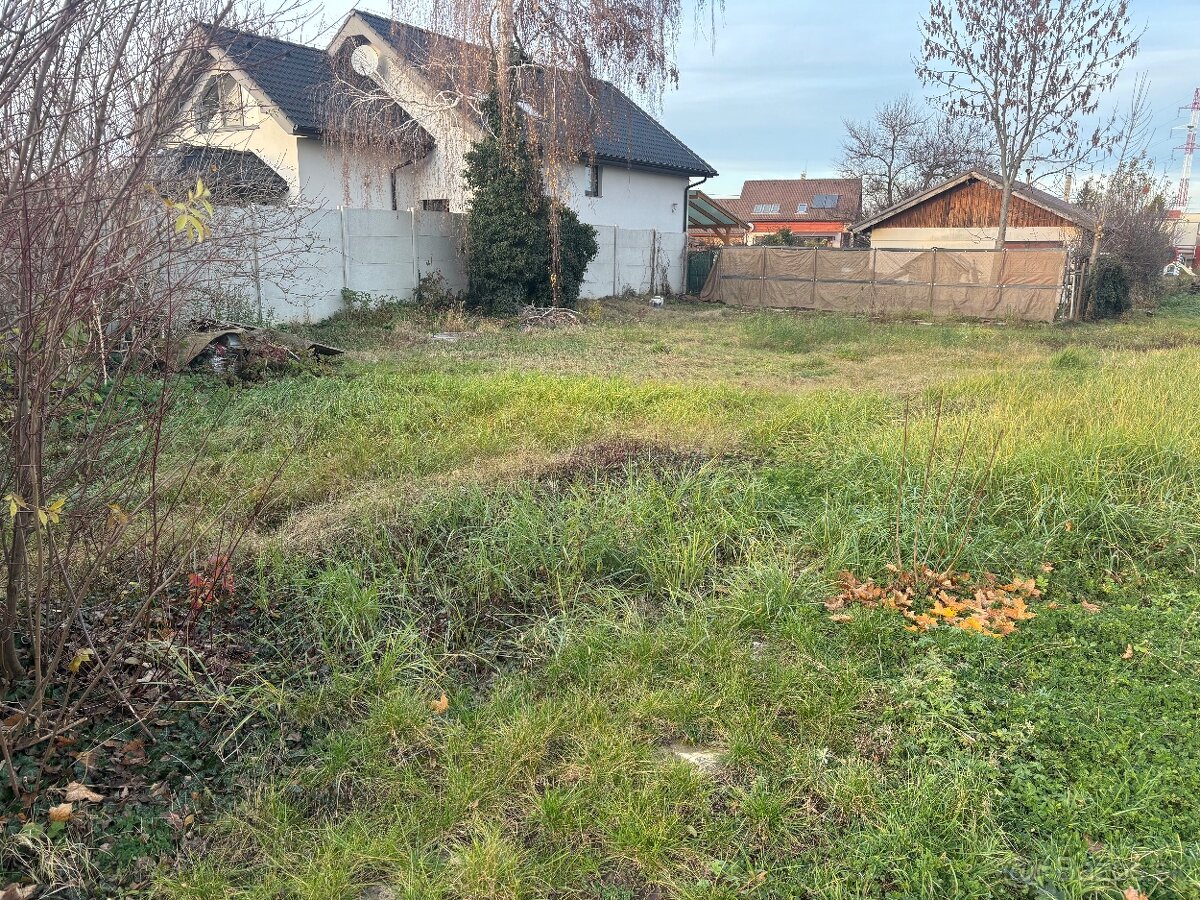 Predam pozemok v Brunovciach - 4