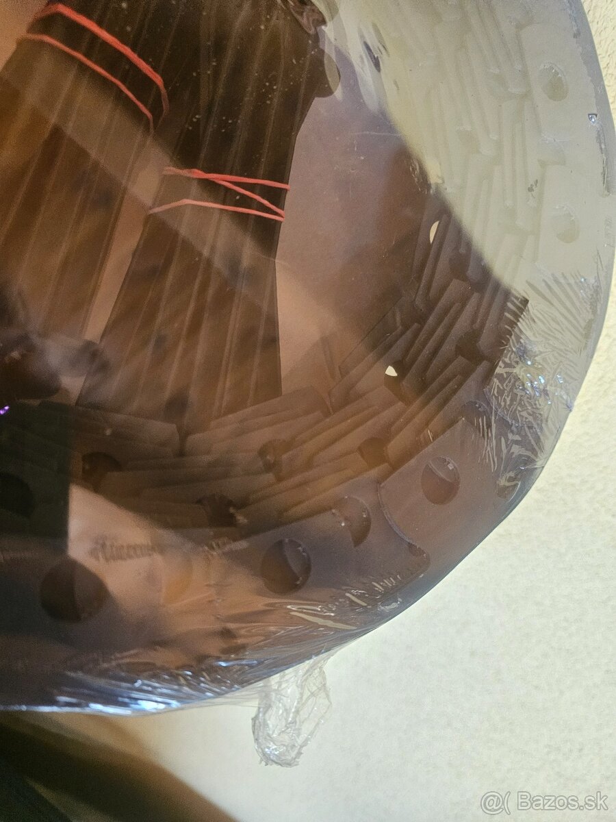 Plastový neviditeľný obrubník. - 4