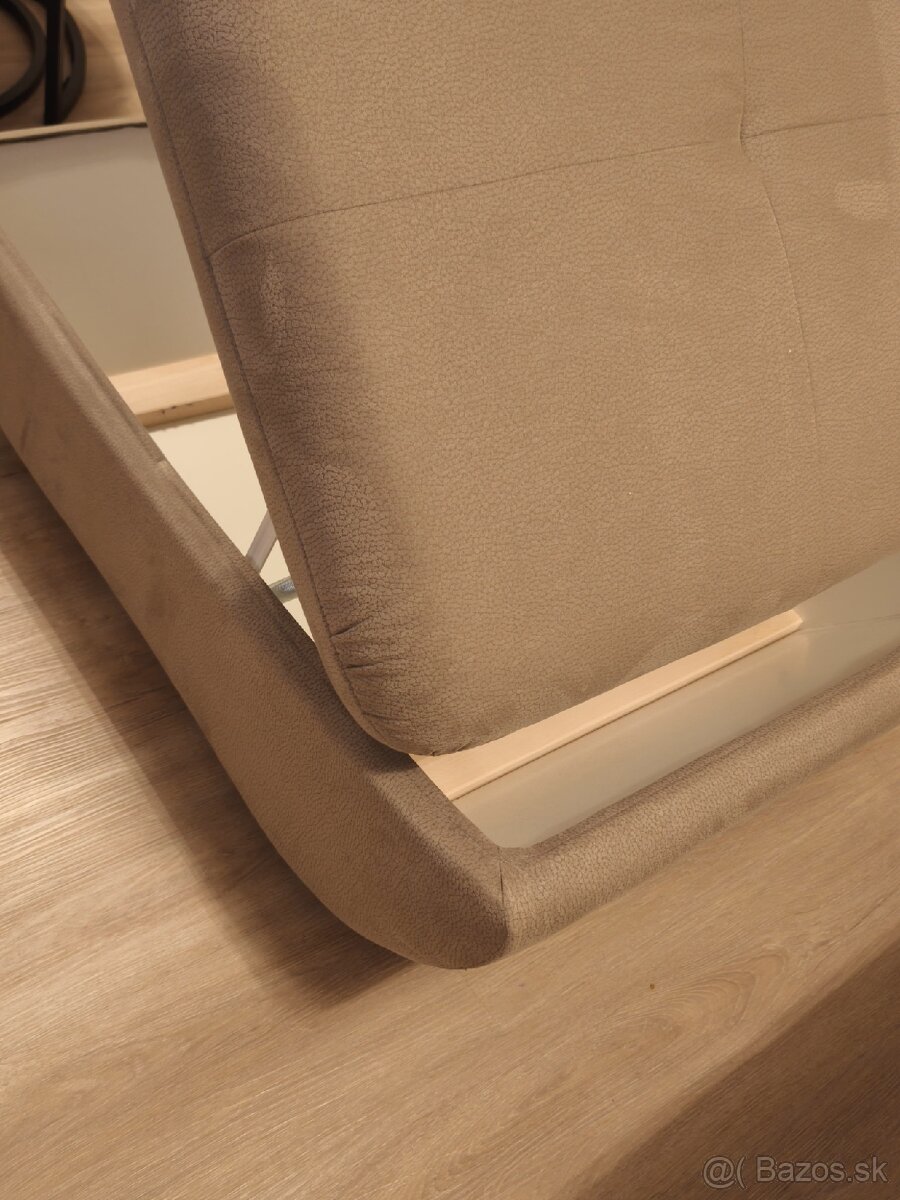 Taburet s úložným priestorom - 4