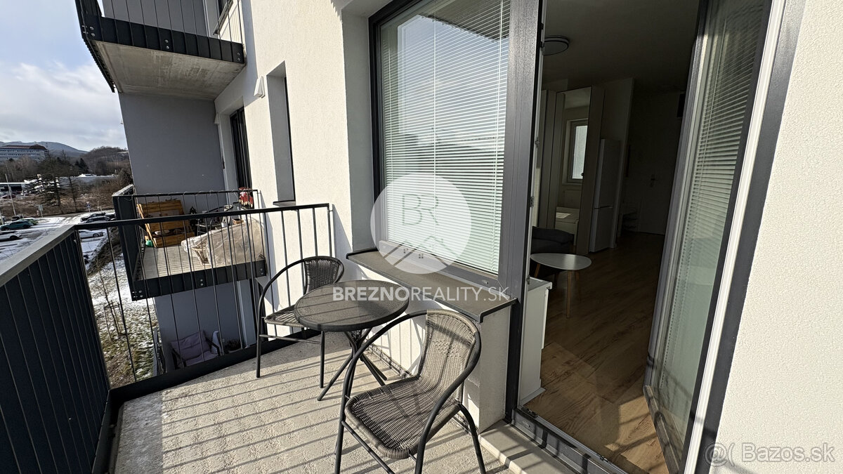 BYT NA PRENÁJOM 1KK s balkónom v novostavbe -Brezno - štvrť - 4