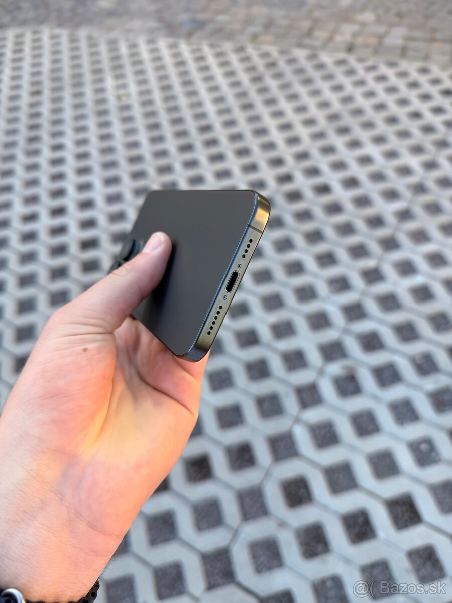 iPhone 15 Pro Max - 4