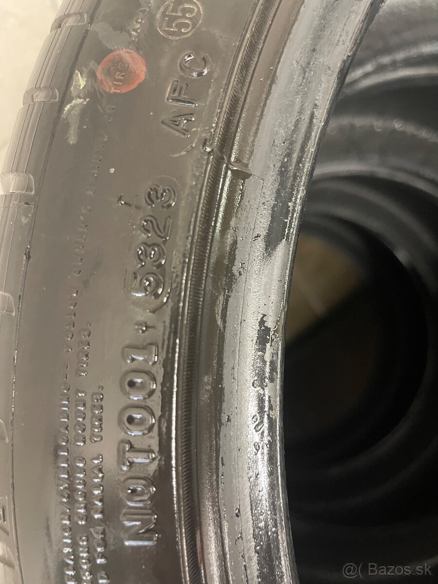 Letné pneu 235/40 r19 - 4