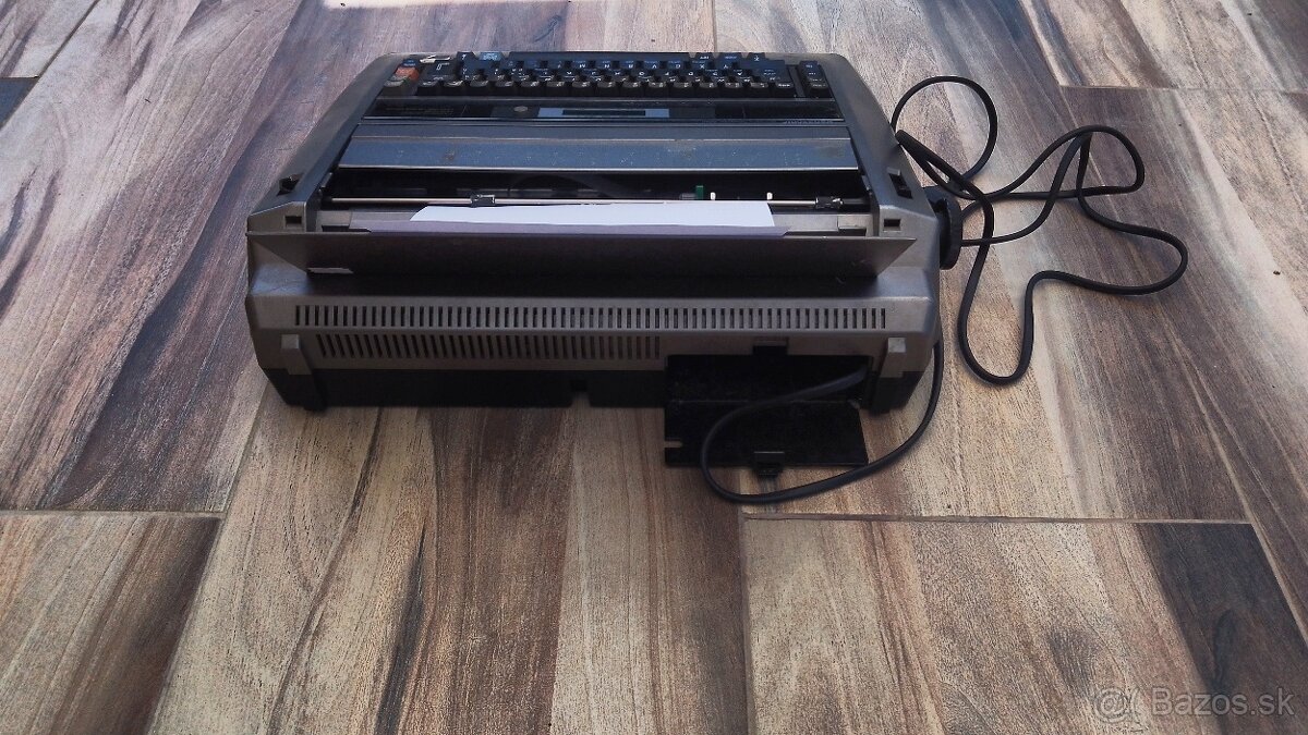Prodám psací stroj Panasonic . - 4