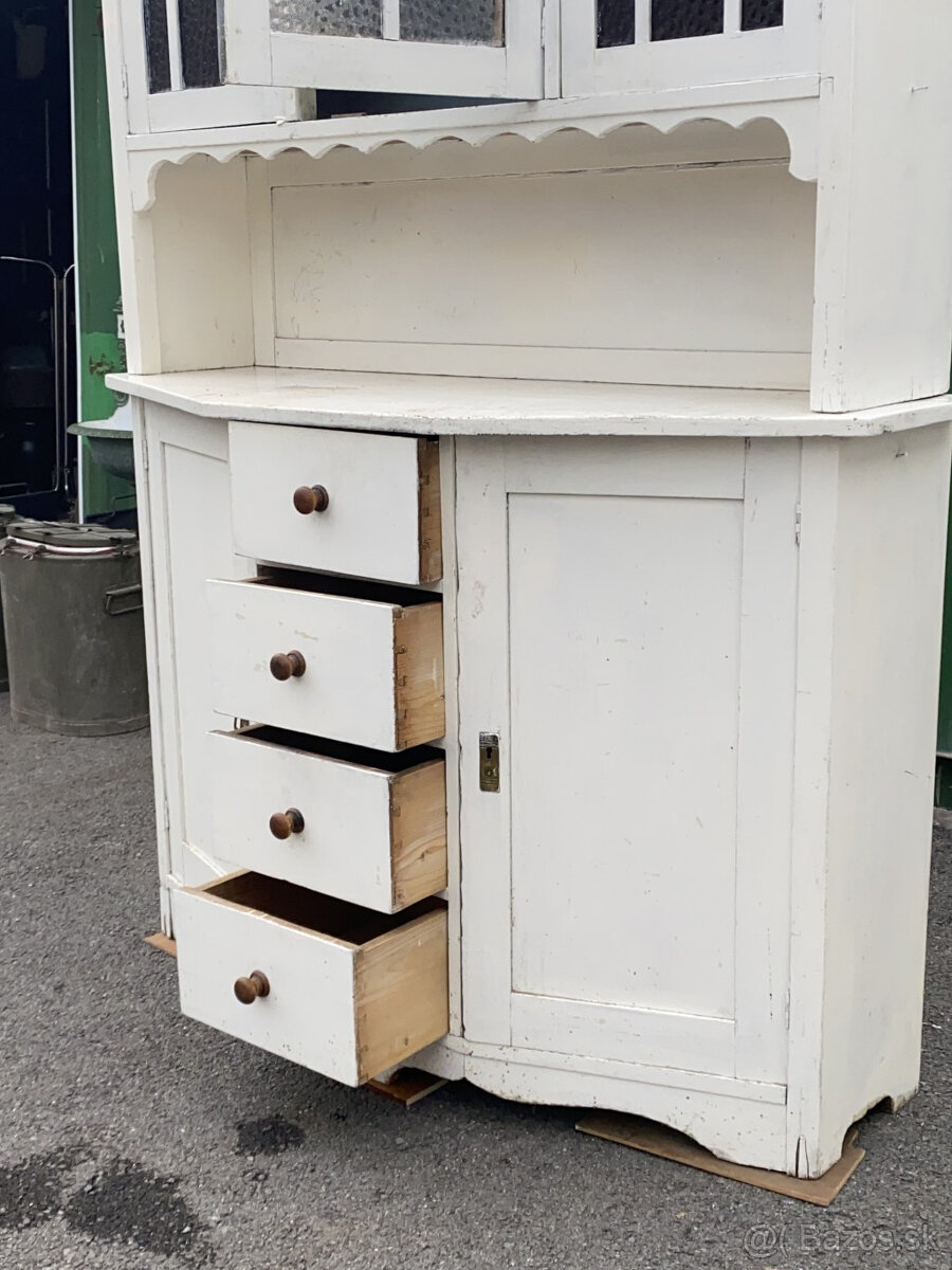 ľudový kredenc 1900 - 4