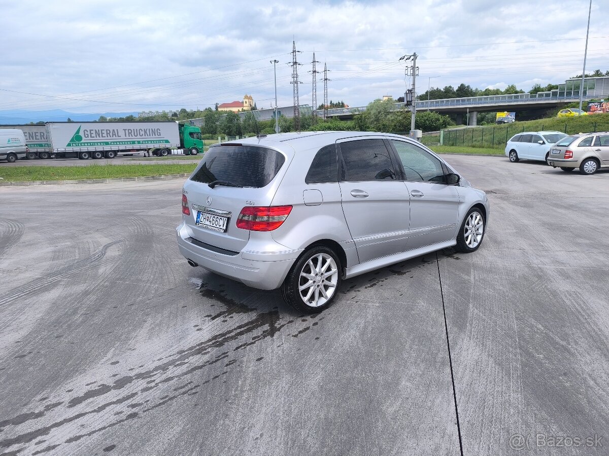 Mercedes B 200 CDI, - 4