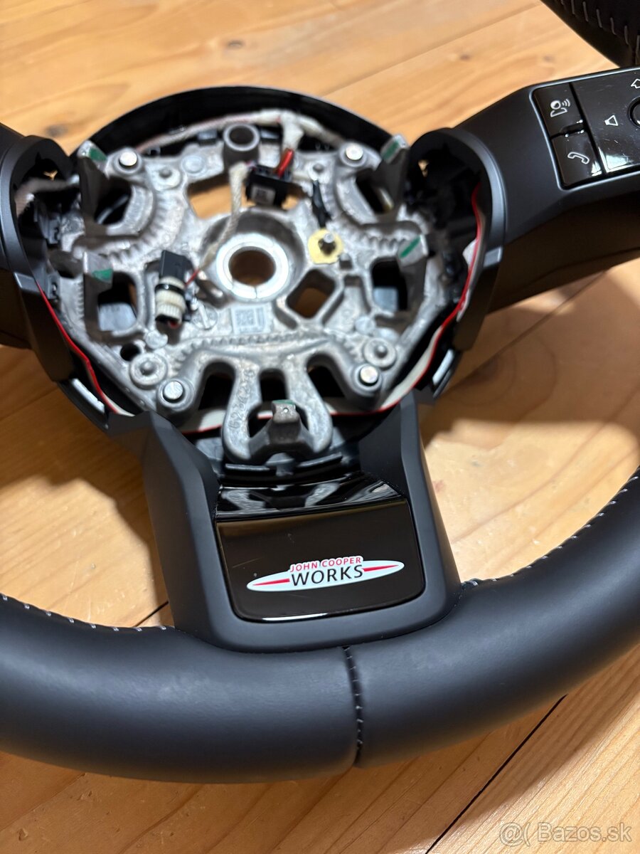 Mini JCW LCI volant - 4