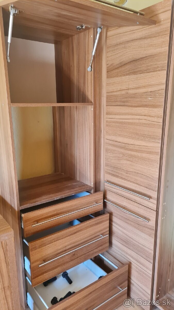 Predám 3 kuchynské rohové skrine - 4