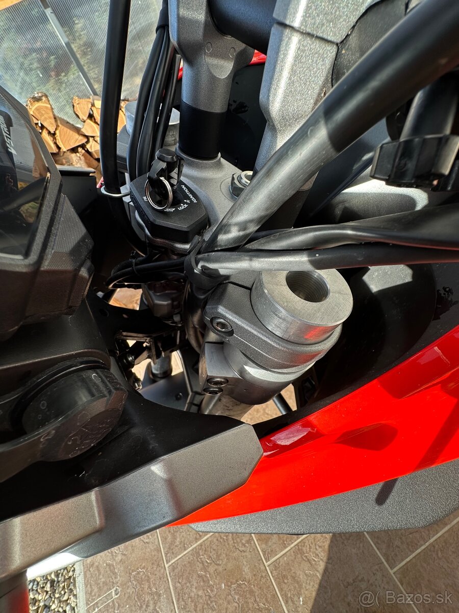 Suzuki dl 1050 V strom XT - 4