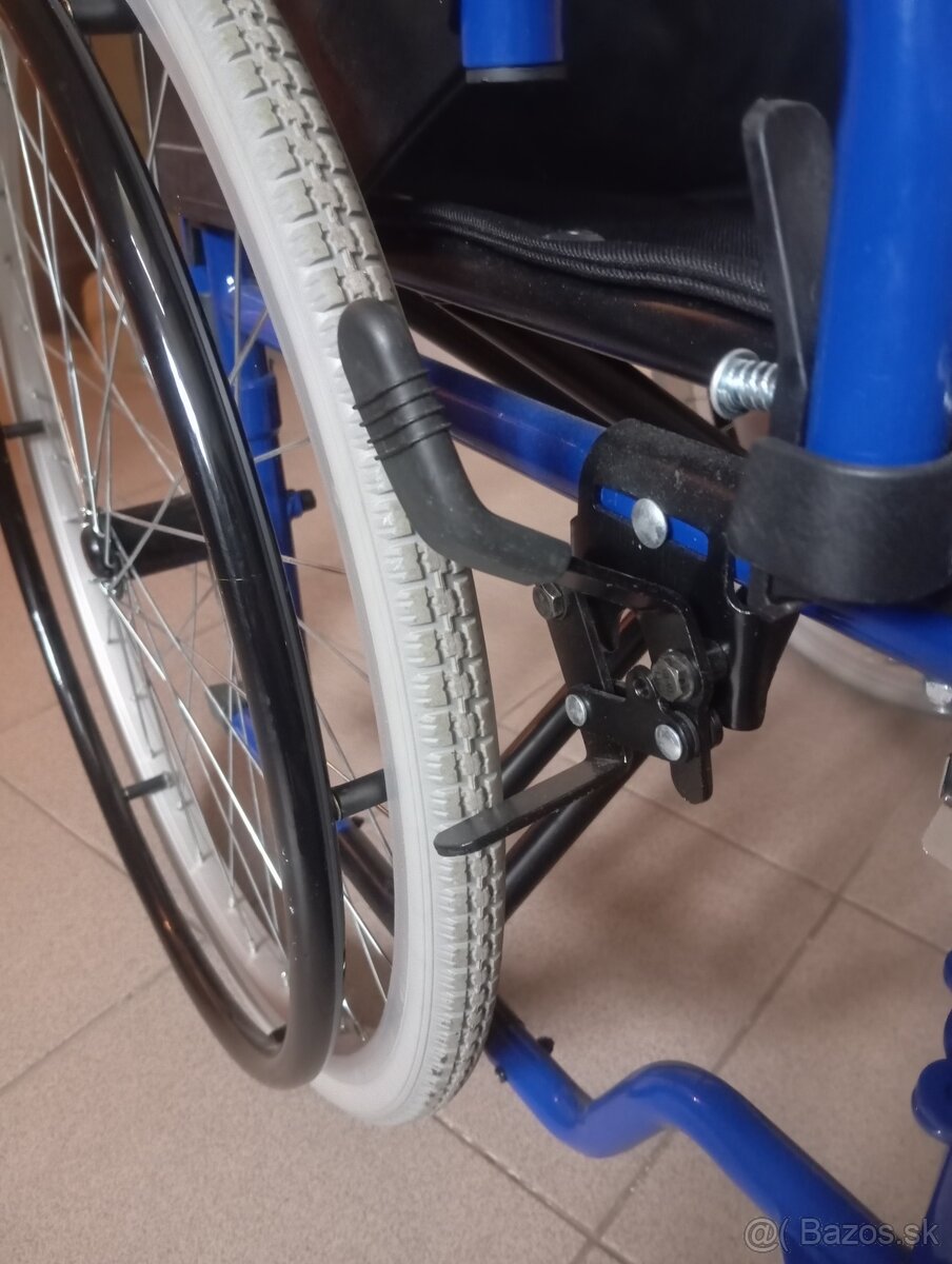 Predám mechanický invalidný vozík - 4