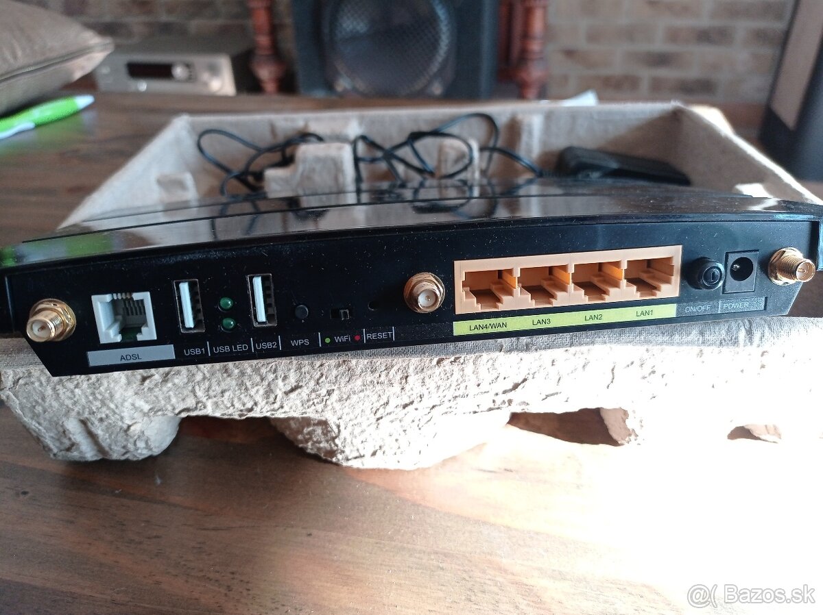 Router wifi TP-Link ADSL TD-W8970B - 4