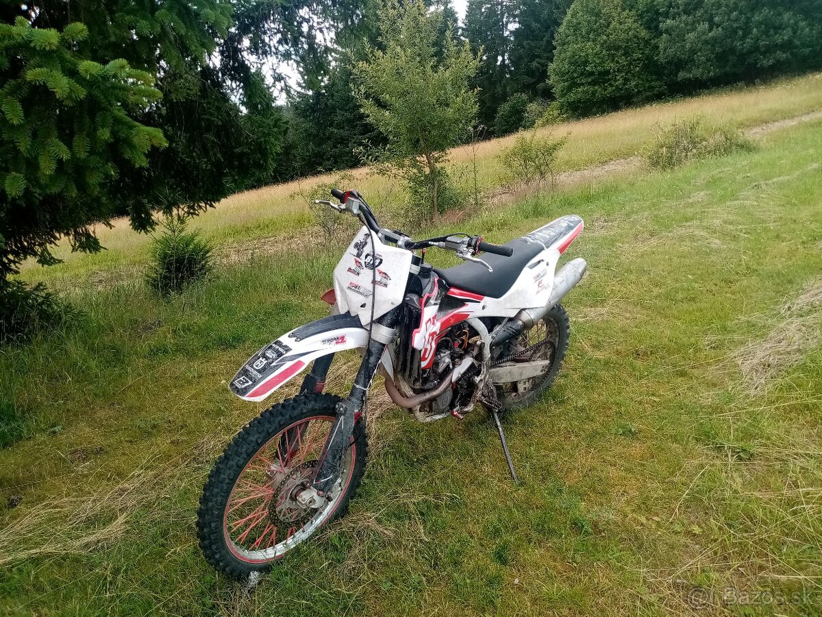 Husqvarna 250