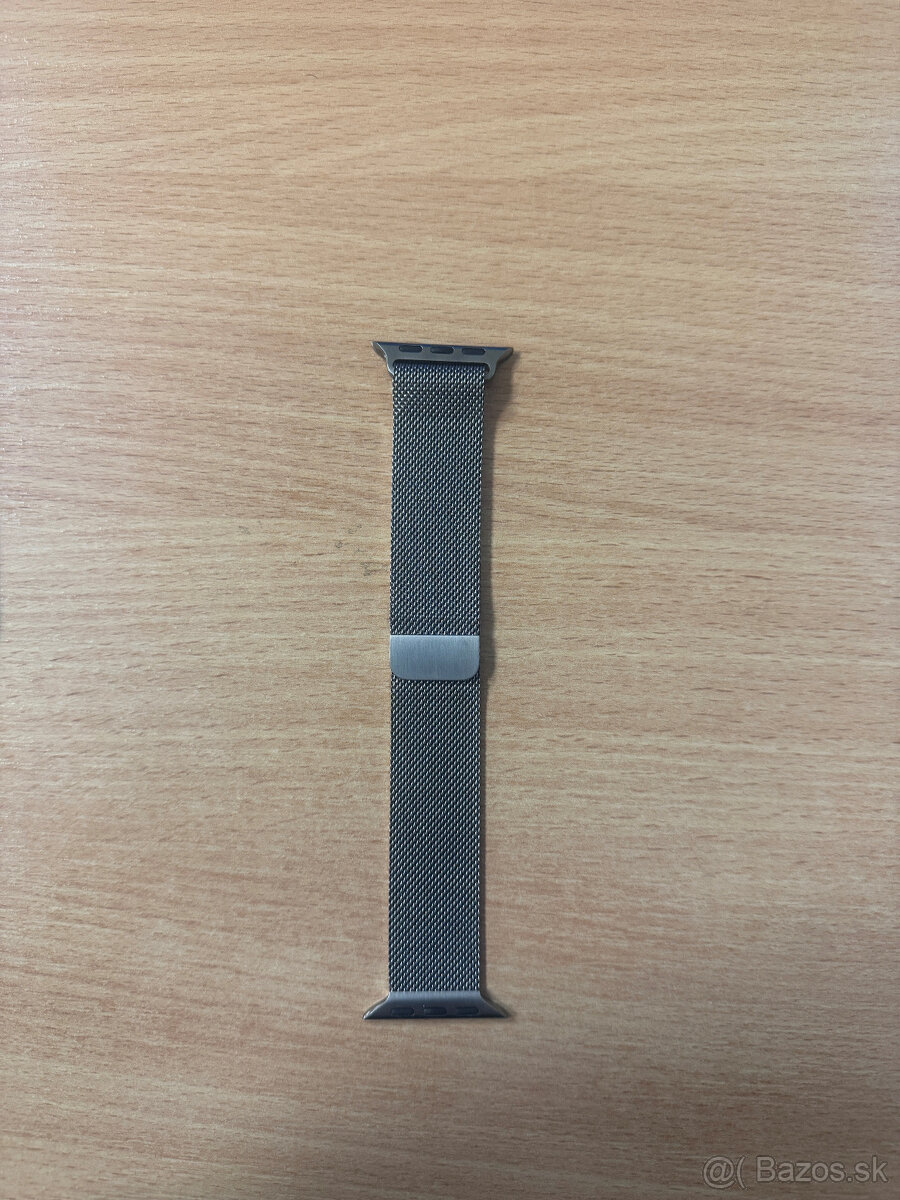 Apple Watch 42mm Natural Milanese Loop - 4