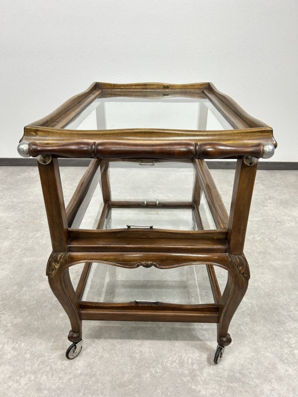 stolík na kolieskach v rokokovom štýl - 4