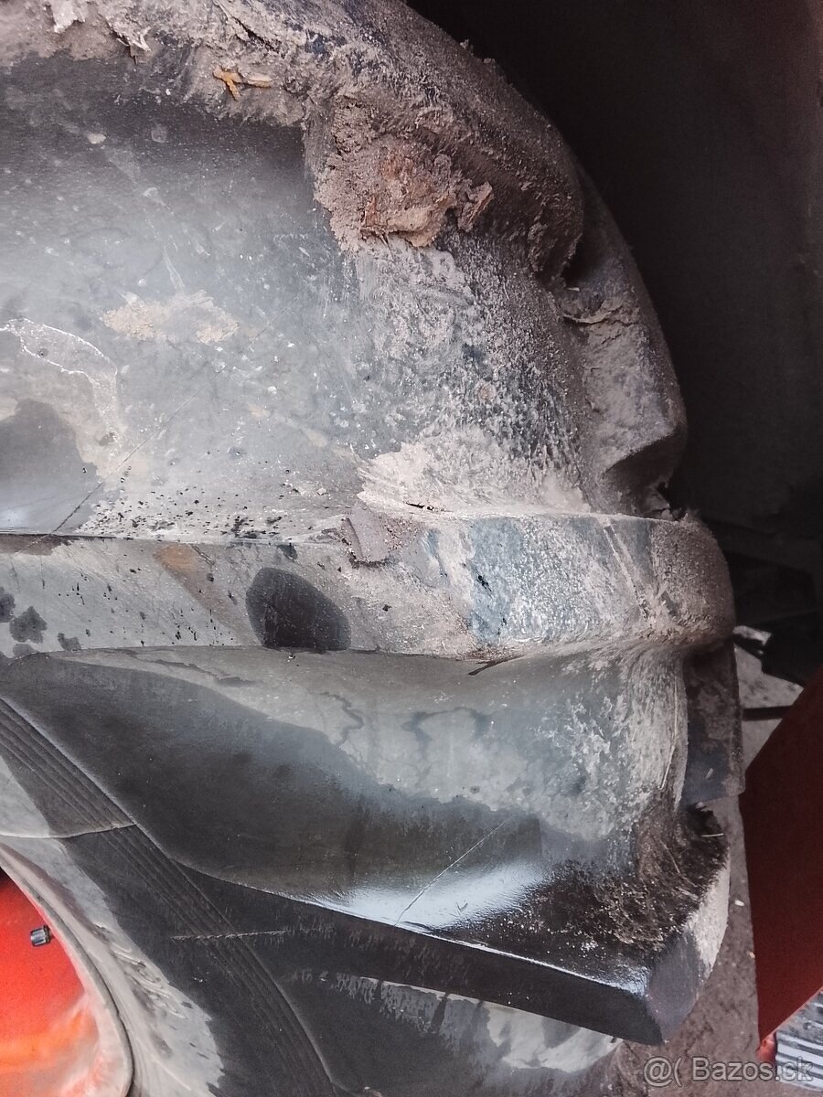 Traktor Zetor 6711 - 4