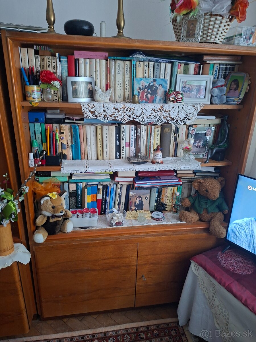 Retro drevený nábytok - 4