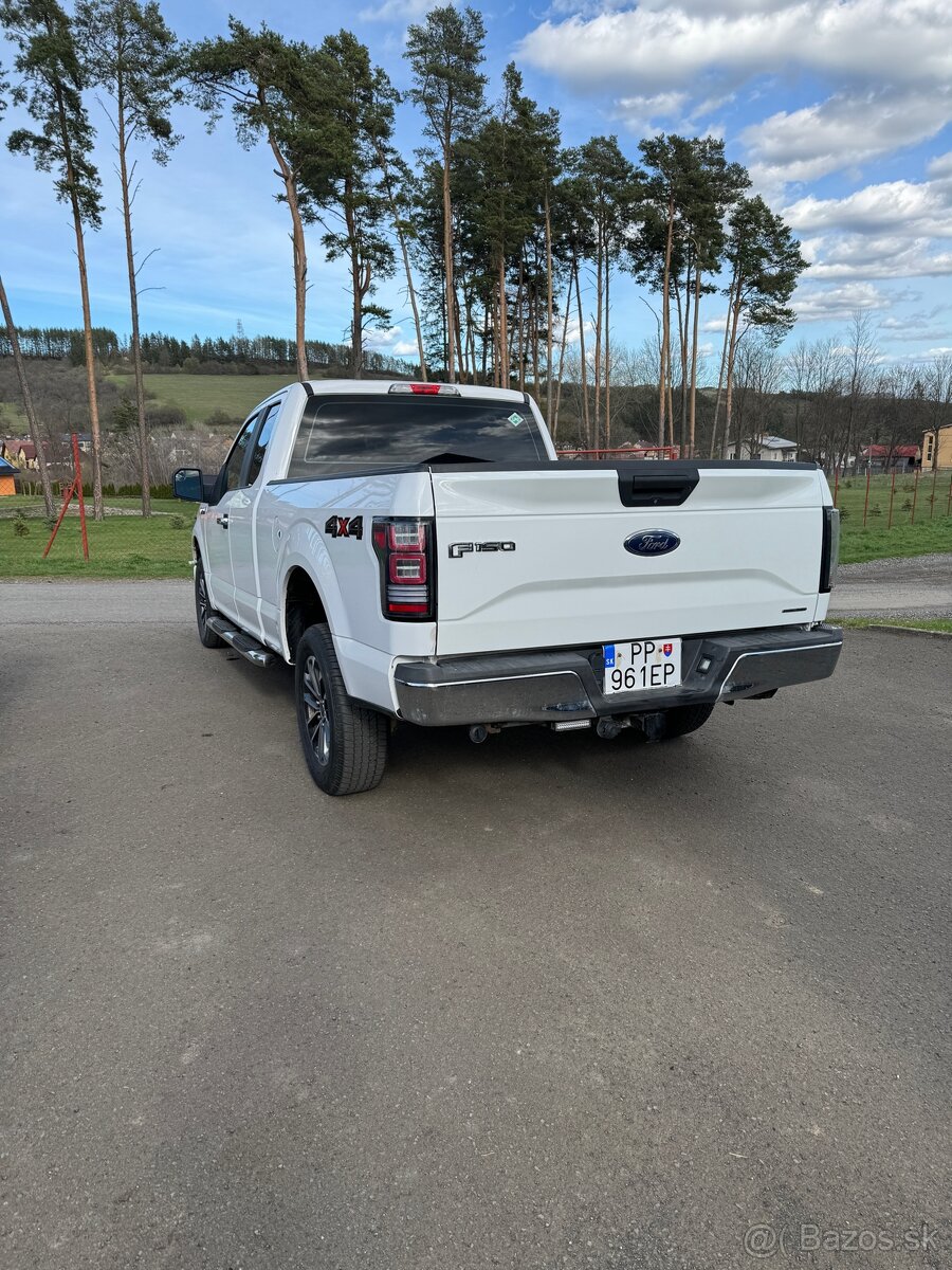 Ford F150 - 4