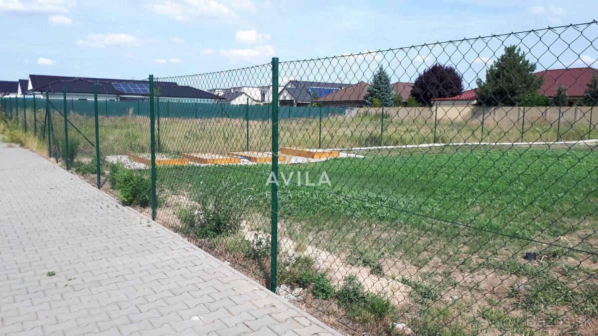 NA PREDAJ: nové záhradky v lokalite Kamenný Mlyn Za traťou - - 4