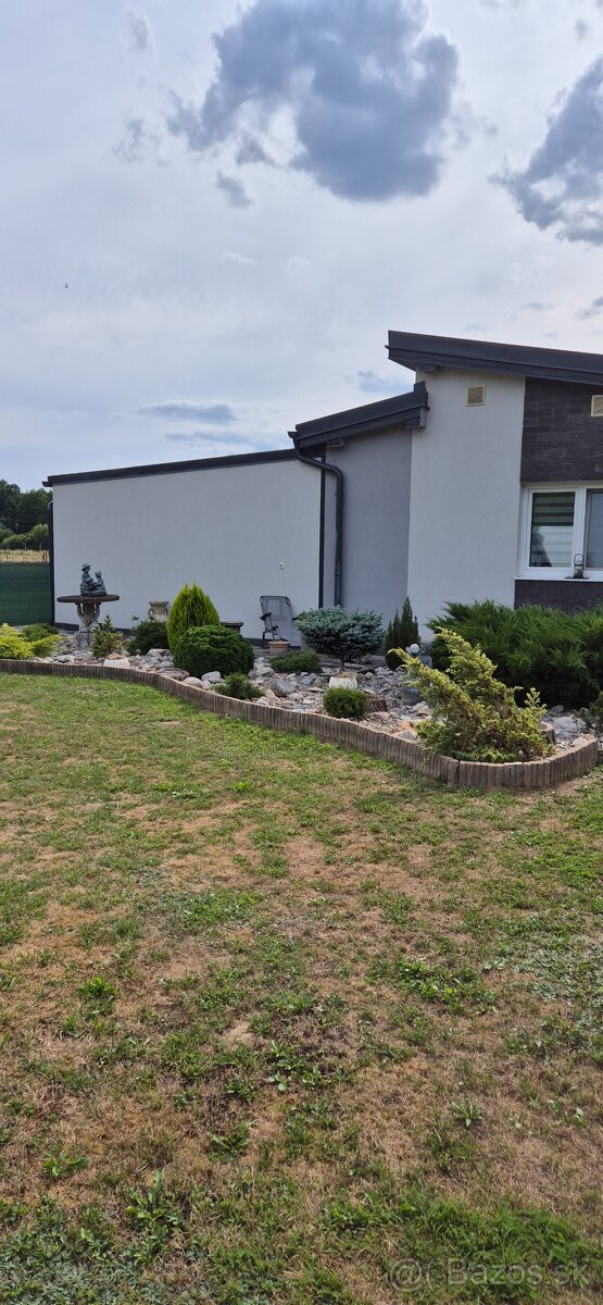 Predam 4izbovy rodinný dom.5 ročnú novostavbu so samostatno - 4