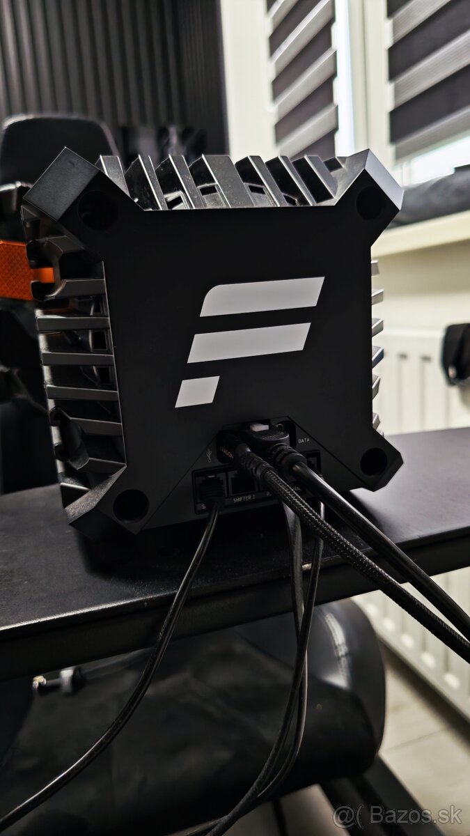 Fanatec csl dd 5nm + volant + adapter 8nm - 4