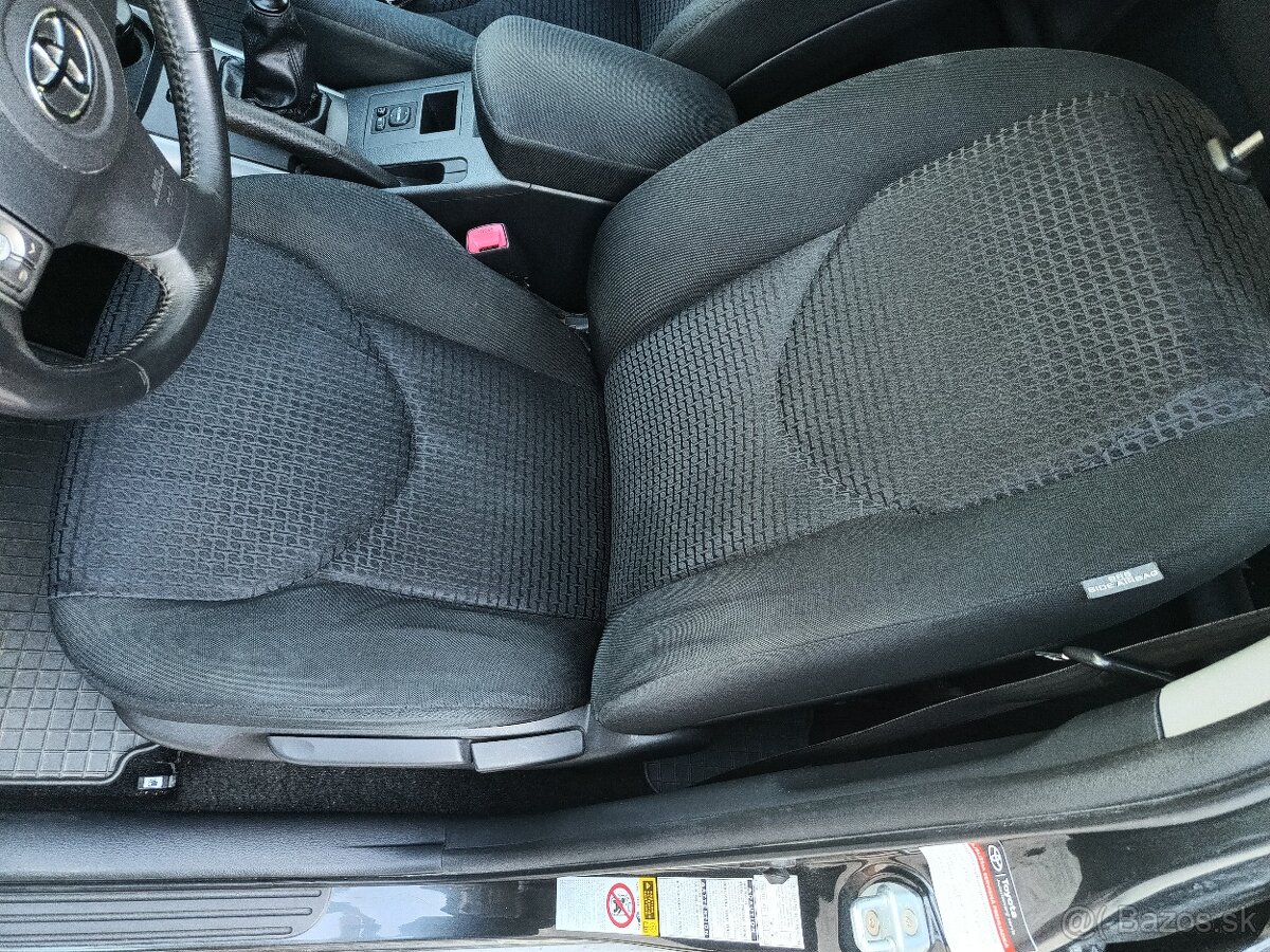 Toyota RAV4 2.2 D4D , 100 r.v.2010, 2x elektróny - 4