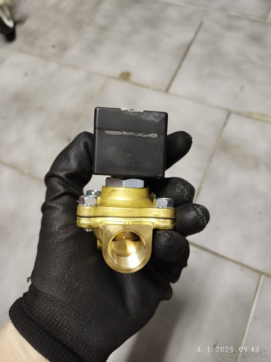 Predám solenoidový ventil ASCO E210C094 - 4