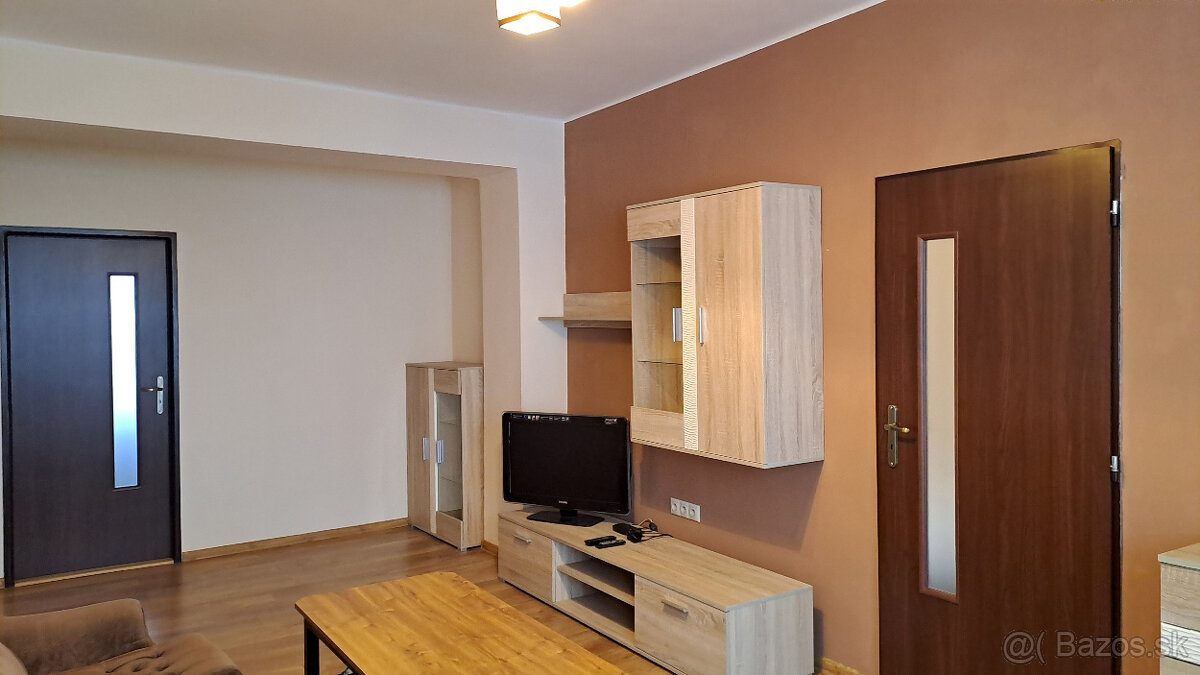Prenájom 3 izbového bytu Sliač - 4