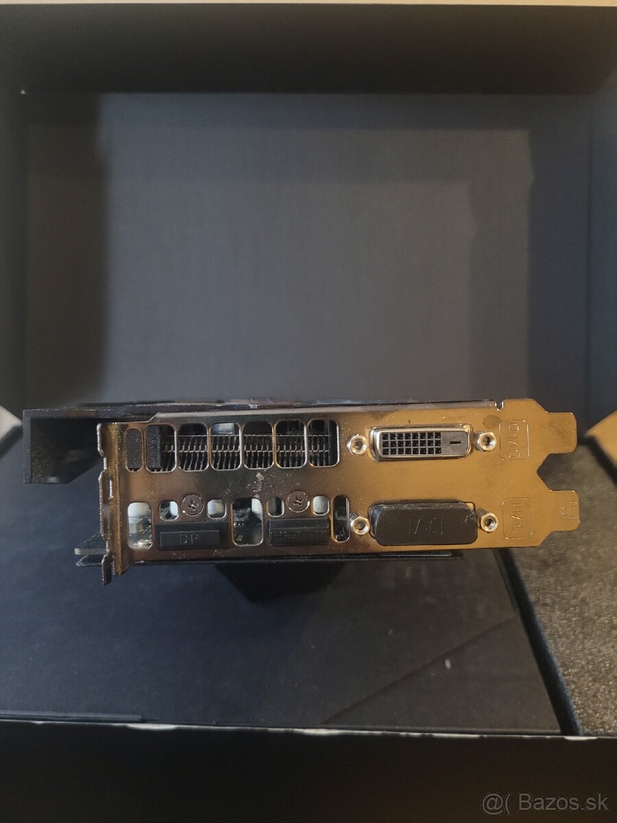 ASUS Strix R9 380 - 4