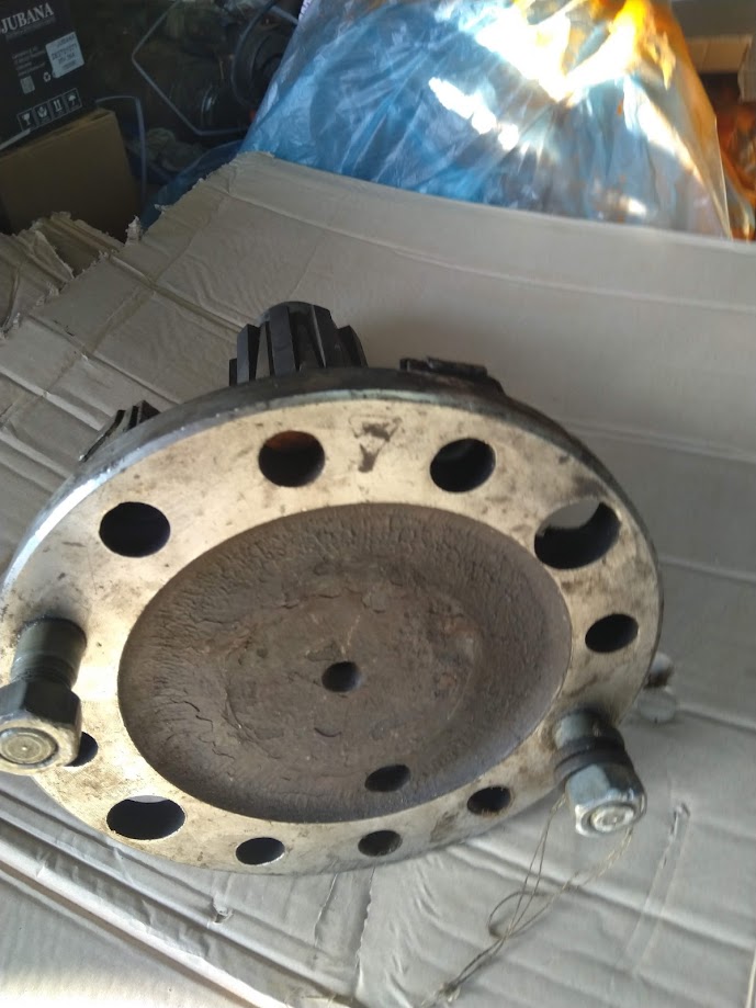 Hnací hriadeľ DT-75 - 4