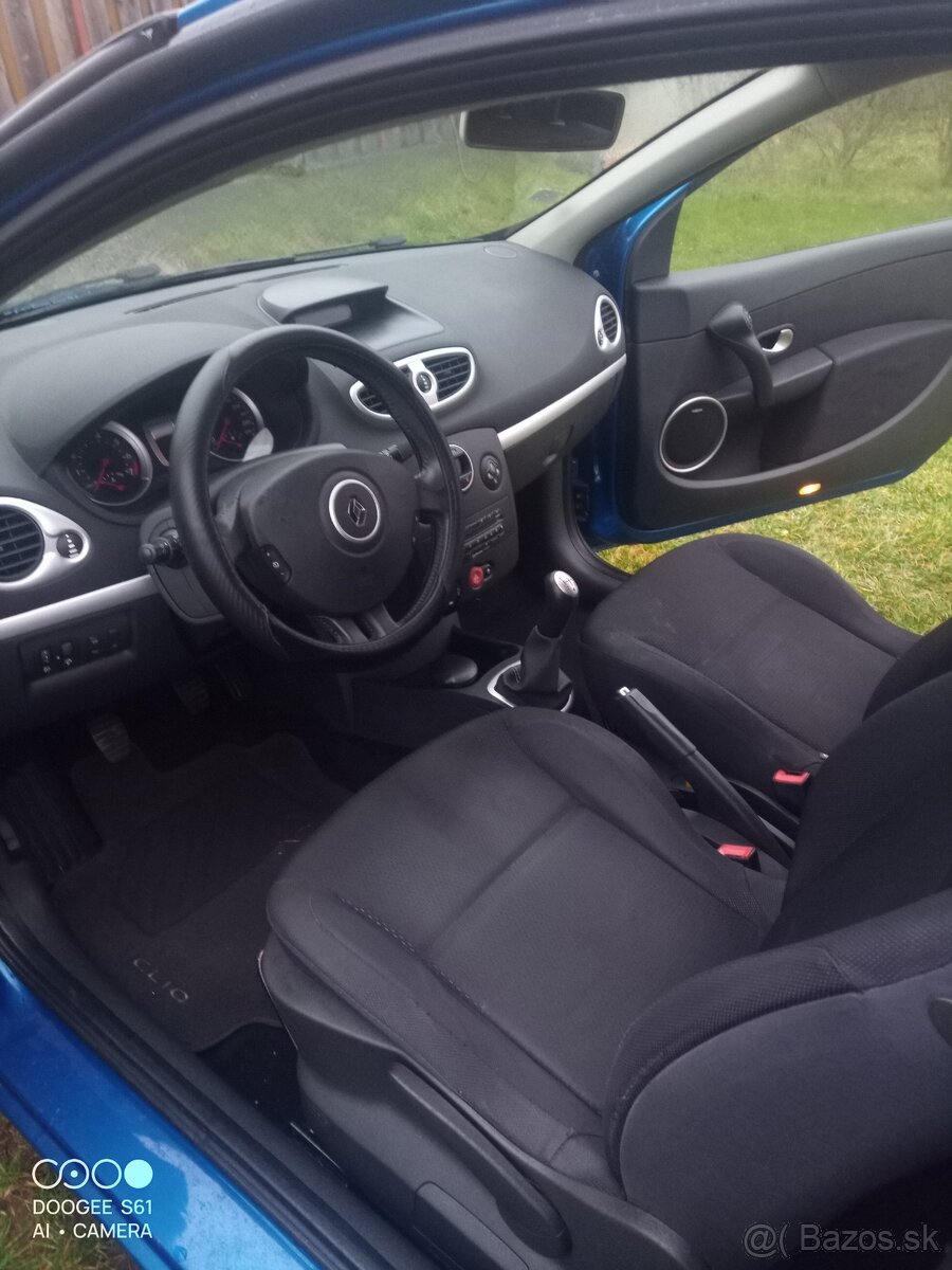 Renault Clio 1.6 - 4