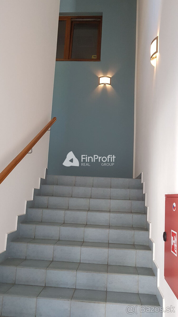 Predám polyfunkčný objekt Nitra vhodný na všetky činnosti. - 4