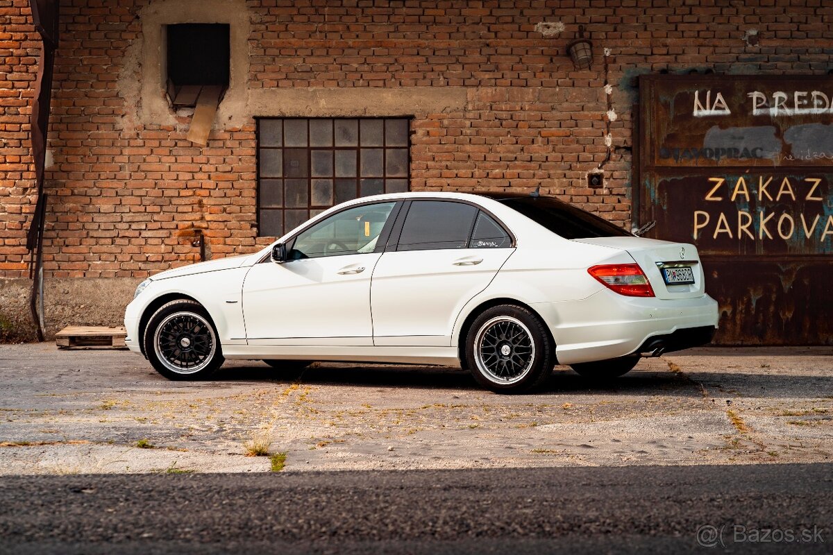 Mercedes Benz W204 C200 CDI - 4