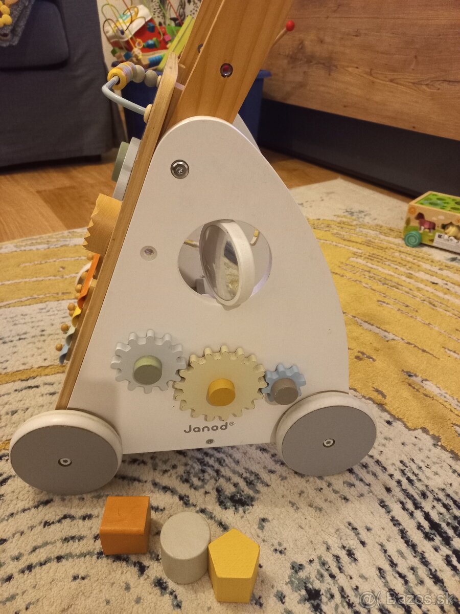 Drevene choditko Janod s aktivitami - 4