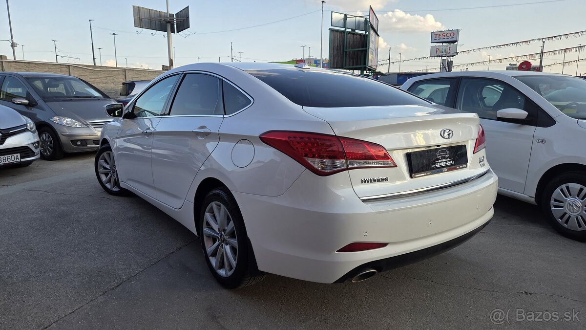 Hyundai i40 1.7 CRDI 100kW Style M6 - 4