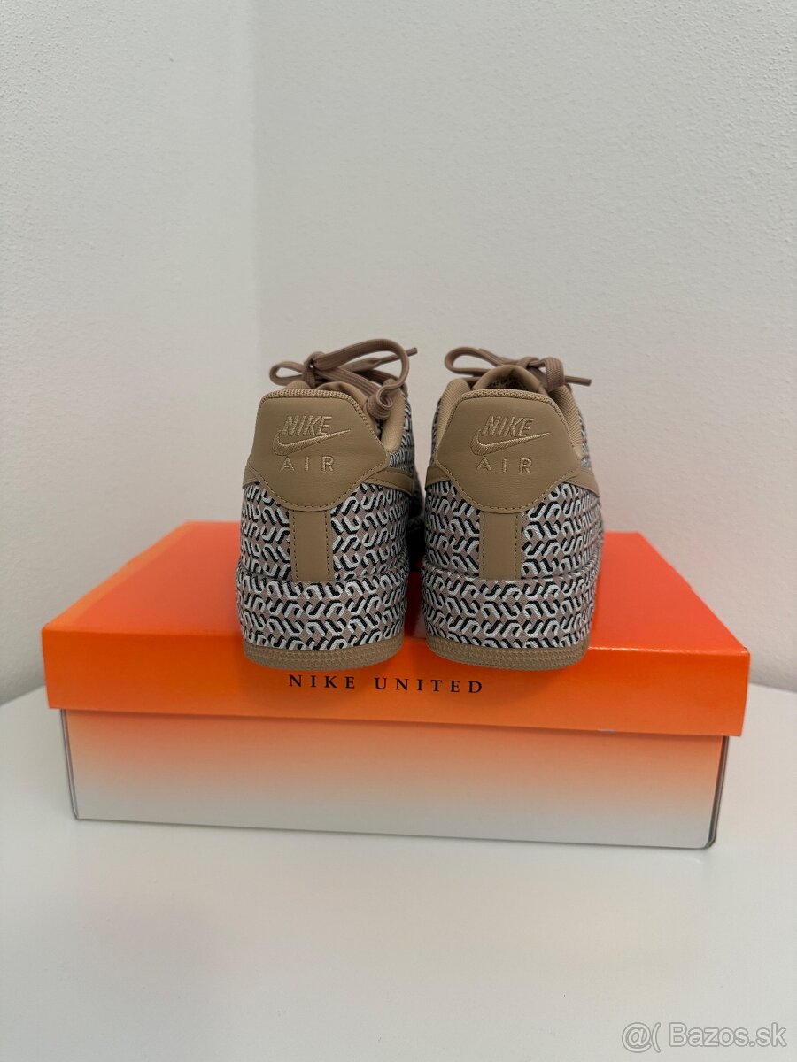 Nike Air Force 1 LX - 4