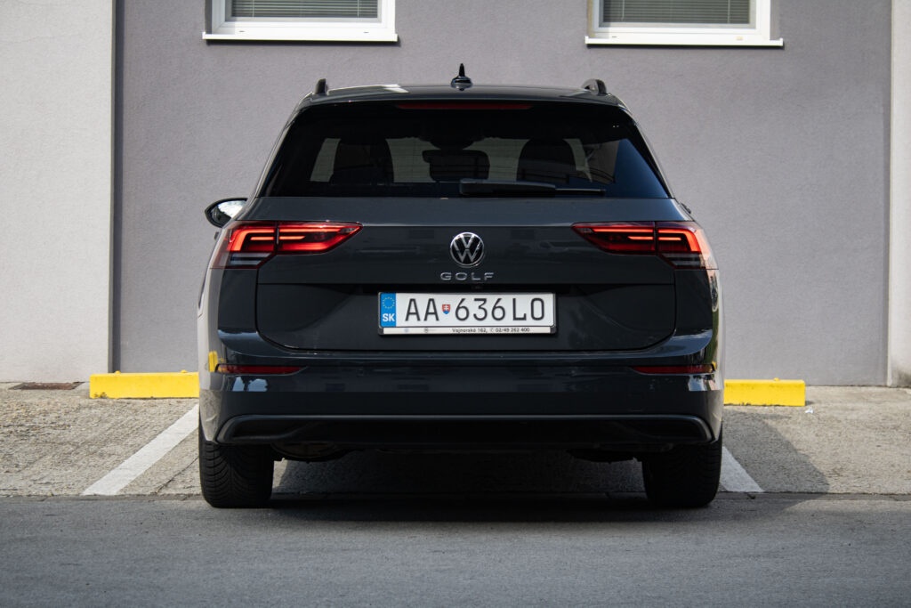 Volkswagen Golf Variant 2.0TDI 2024 - 4